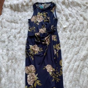 NWT Nine Britton Abigail Floral Dress Size Small